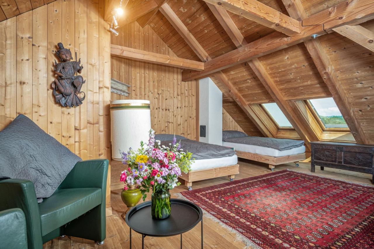 Bnb Deheimelig Huttwil Exterior photo